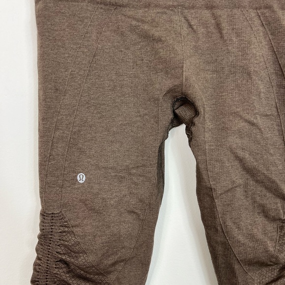 Lululemon Ebb To Street Crop 21" Brown Sz 4 - Picture 10 of 12